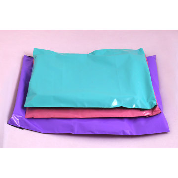 Non Intermediary Colored Garment Adhesive Bag